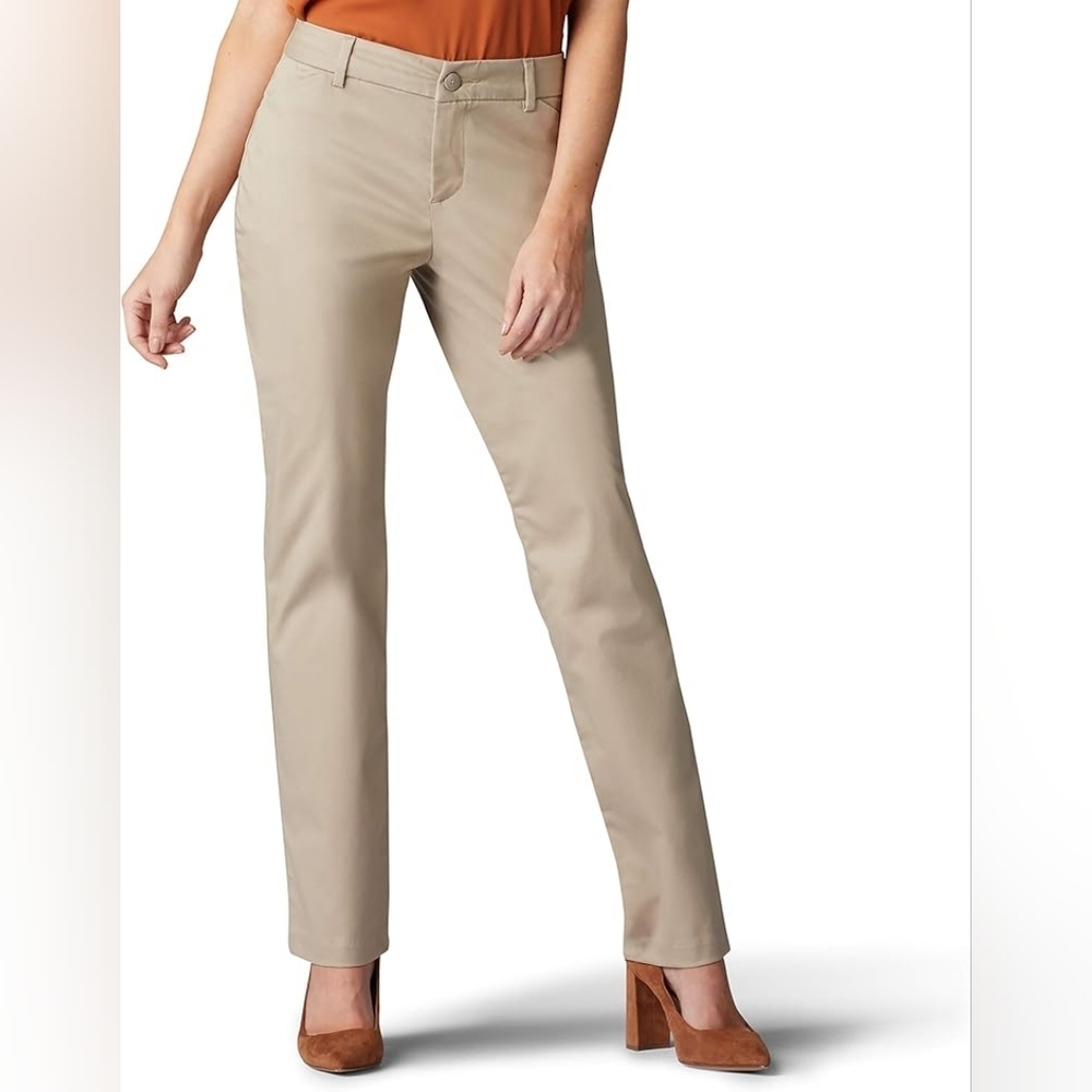 Lee Women's Straight-Leg Trousers in Beige